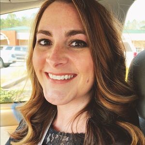 Meet your Posher, Lori